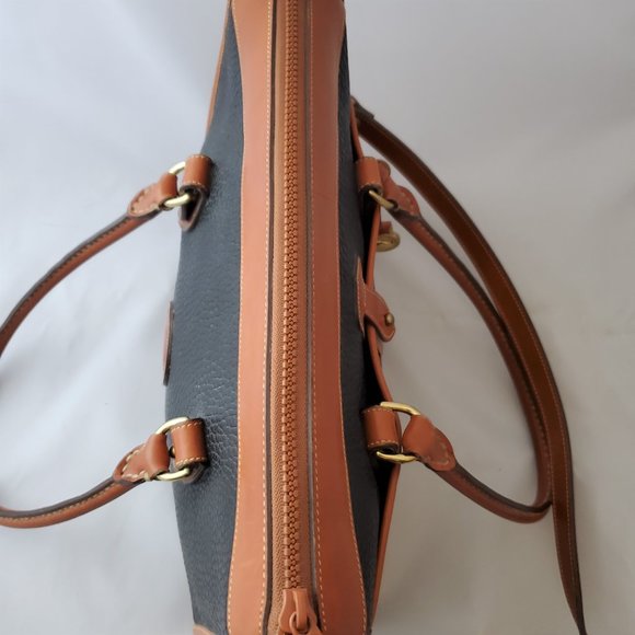 DOONEY & BOURKE All Weather Leather Black and Brown Shoulder Bag - Picture 6 of 16